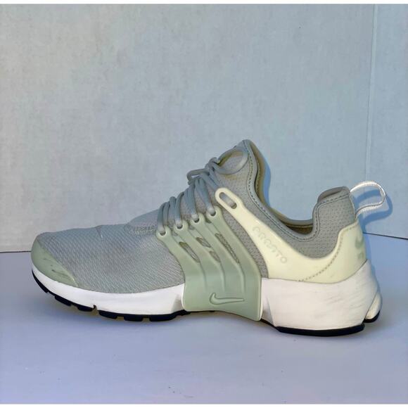 Nike Air Presto Women’s Running Shoes Size 8 Light Silver Gray 878068-017 - Picture 4 of 8